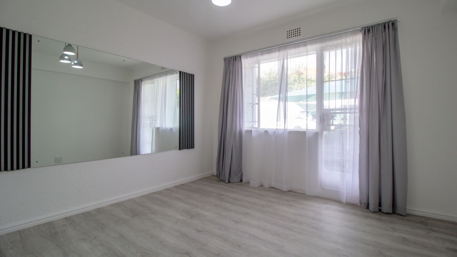 2 Bedroom Property for Sale in Woodstock Western Cape